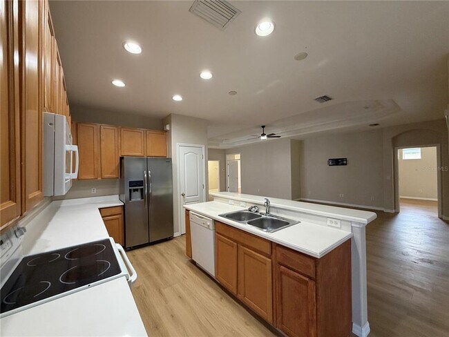 Building Photo - 12418 24th St E