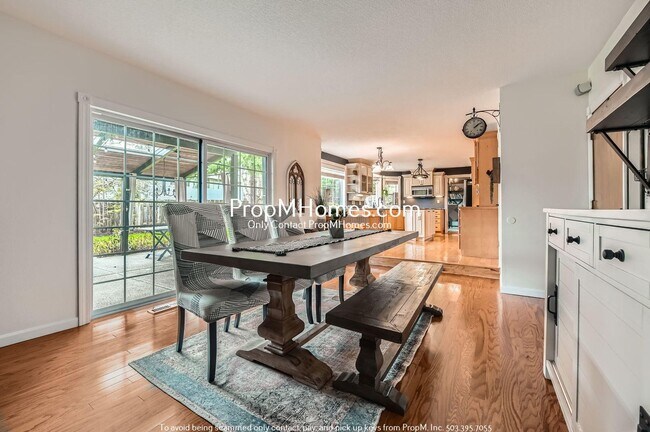 Building Photo - Charming Four Bedroom Home in Rockcreek!