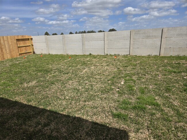 Building Photo - 6758 Sunset Velvet Dr