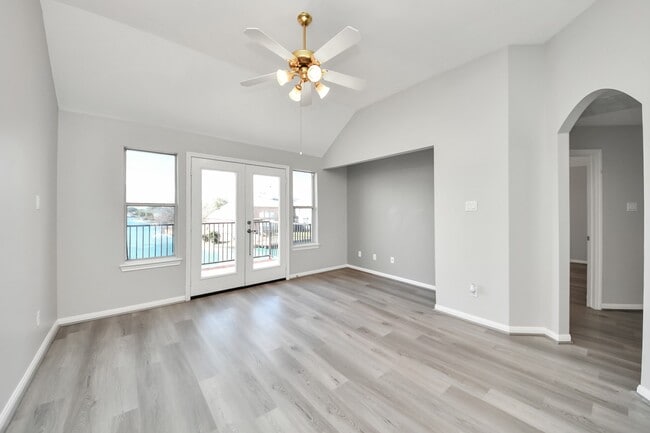 Building Photo - 14302 Jaubert Ct