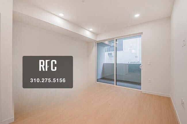 Building Photo - Welcome to the Gramercy