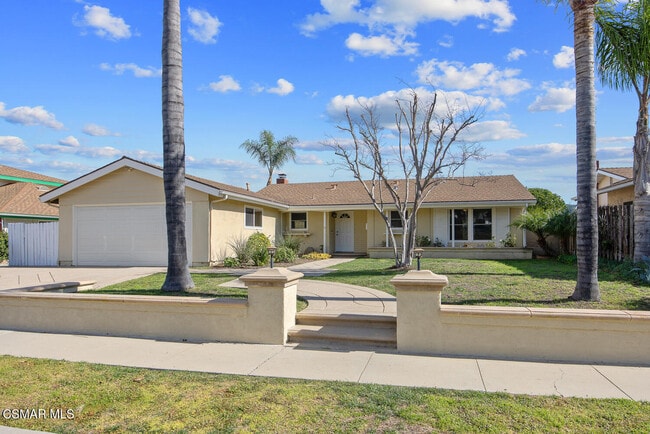 Building Photo - 166 Knollwood Dr