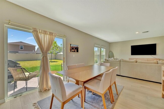Building Photo - 12950 Pasture Wds Pl