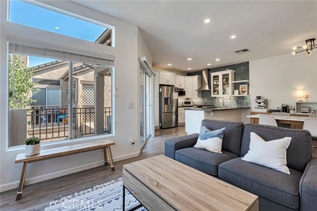 Building Photo - 922 S Country Glen Way