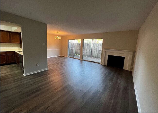 Building Photo - 6701 Dickens Ferry Rd