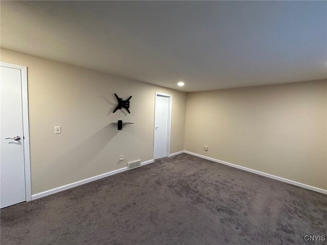 Building Photo - 6148 Bethlehem Ln