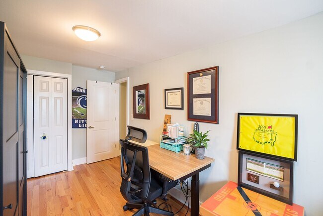 Building Photo - Charming Two Bedroom in Fishtown