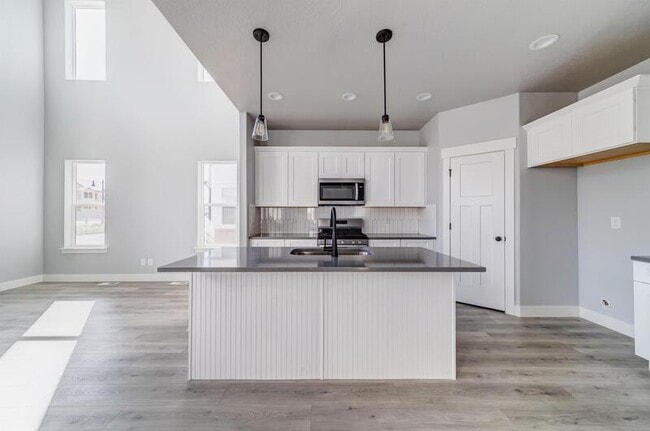 Building Photo - 13893 Little Rdg Ln