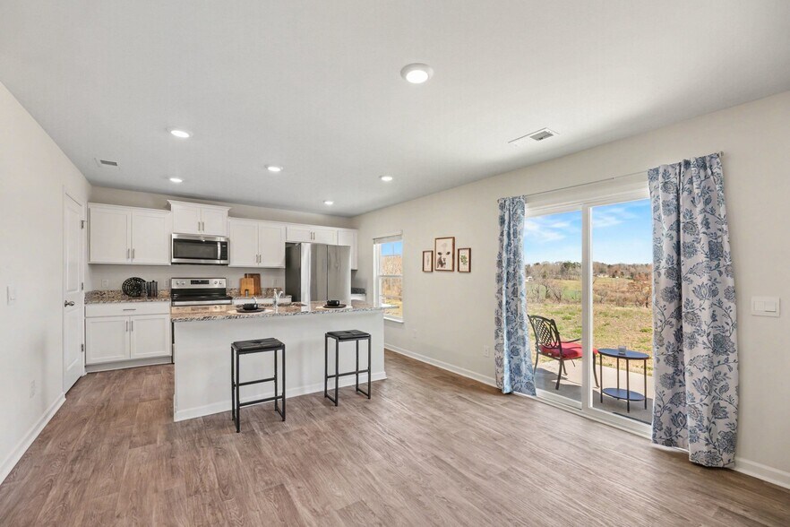 Building Photo - 5223 Ironwood Dr