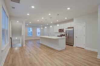 Building Photo - 1237 Tice Ln