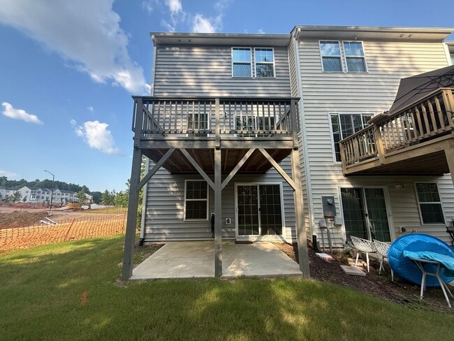Building Photo - 1130 Romeria Dr