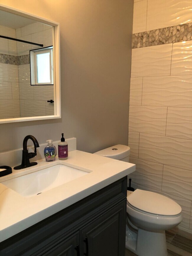 Building Photo - A GREAT REMODELED LIKE NEW HOME ON THE GOLF COURSE IN LEISURE WORLD 45+ Active Adult Resort Commu...