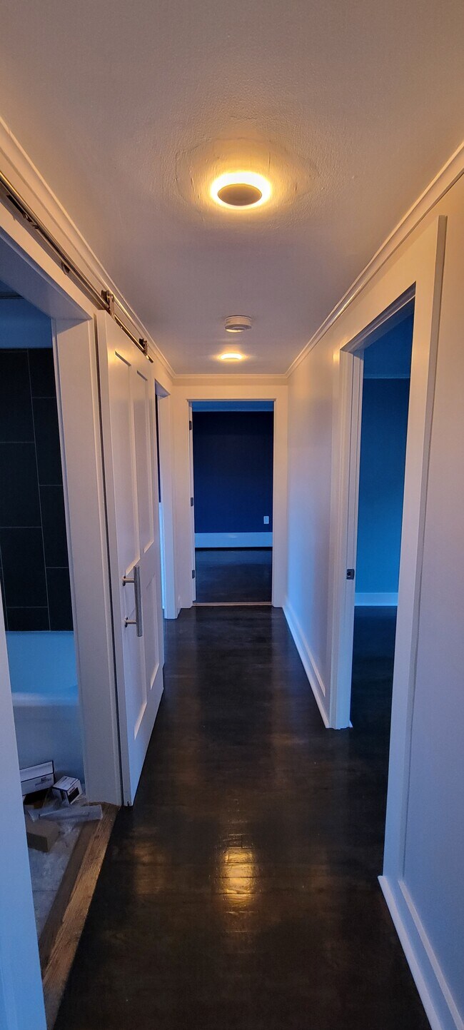 Building Photo - 187 Church St