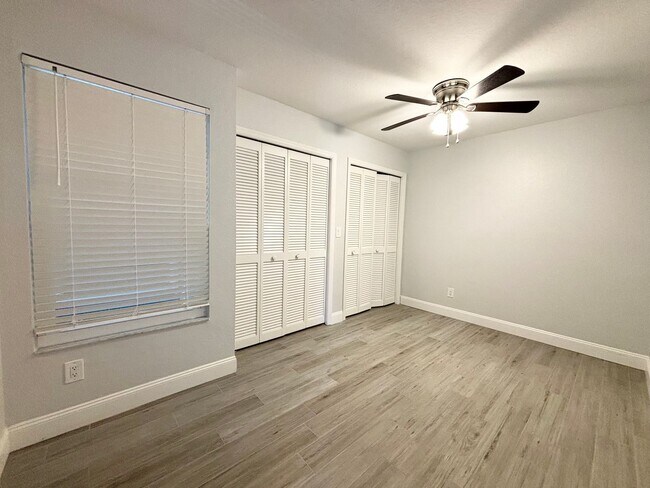 Building Photo - 1324 SE 6th Ave