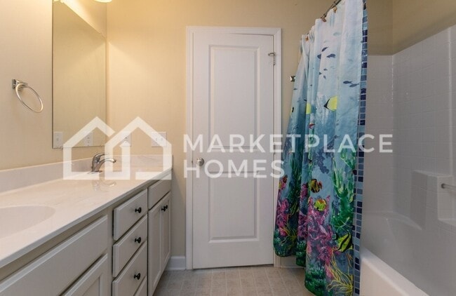 Building Photo - 510 Tyner Ave