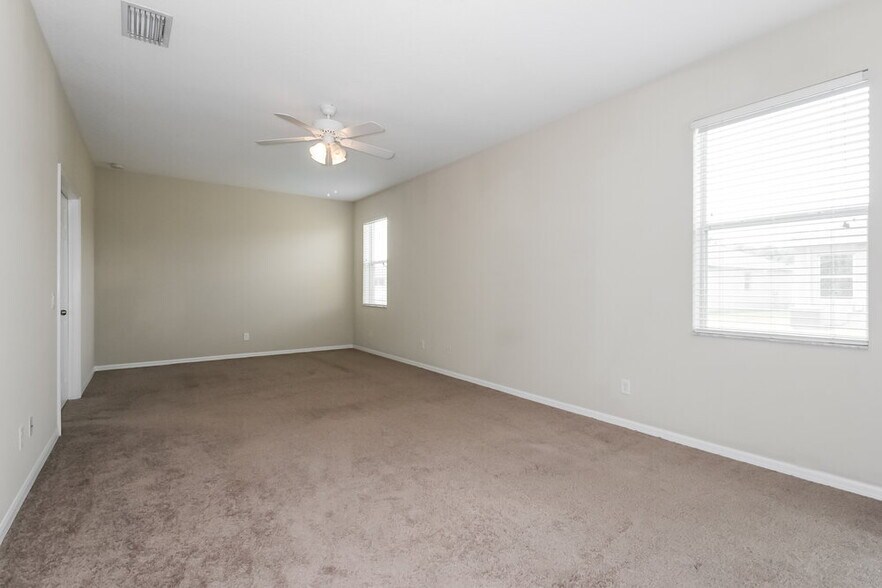 Building Photo - 9026 41st St E