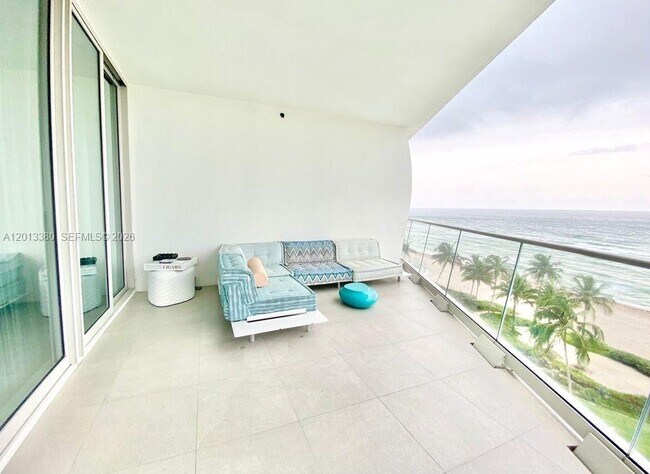 Building Photo - 16901 Collins Ave