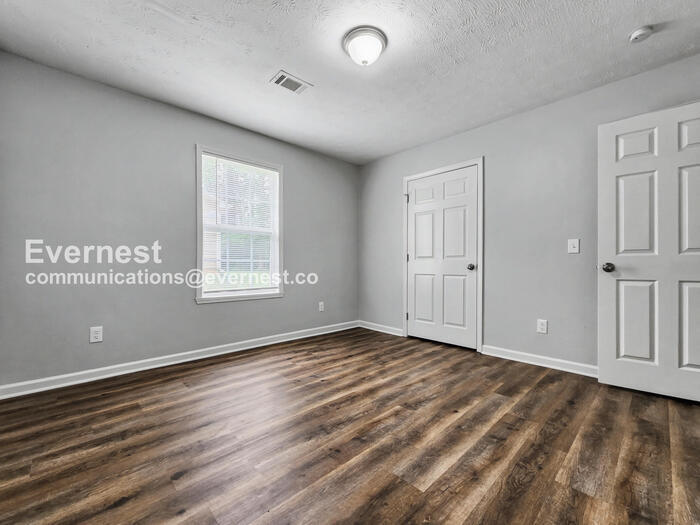 Building Photo - 234 Elm Pl