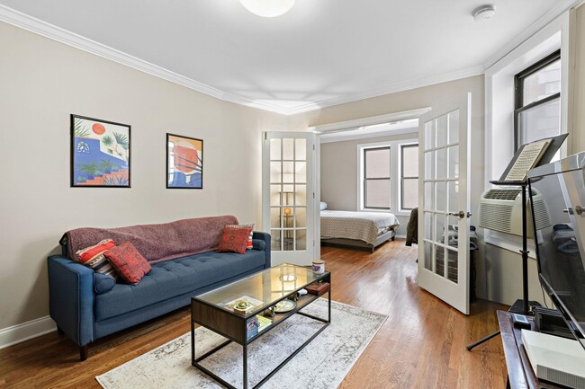 Primary Photo - 151 Sip Ave