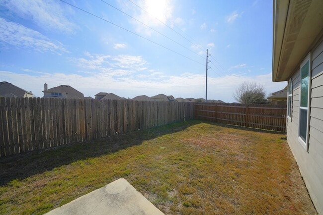 Building Photo - Beautiful home now available in the coveted Riata subdivision of Schertz, TX! Realtor Commission:...