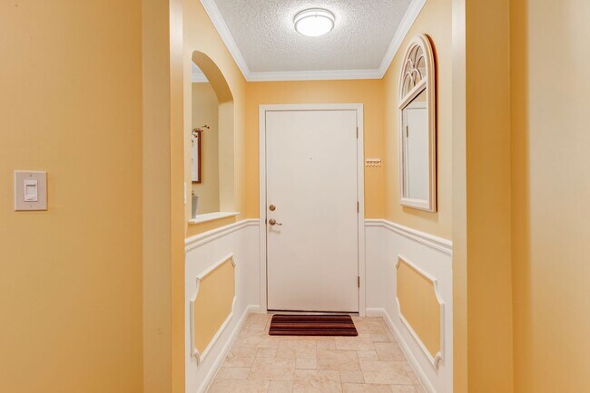 Building Photo - ** PARK SHORE ** 2 BED / 2 BATH - CONDO - 55+ COMMUNITY - SEASONAL OR SHORT TERM RENTAL