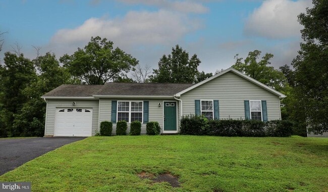Primary Photo - 104 Basin Dr