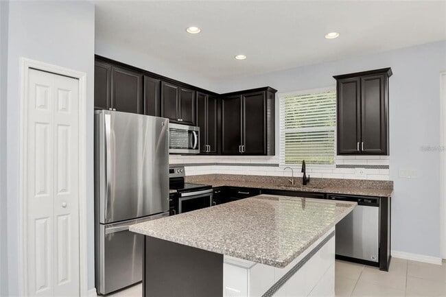 Building Photo - 1225 Countrymen Ct