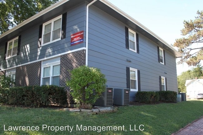 Primary Photo - 2 br, 1 bath Apartment - 901 Illinois
