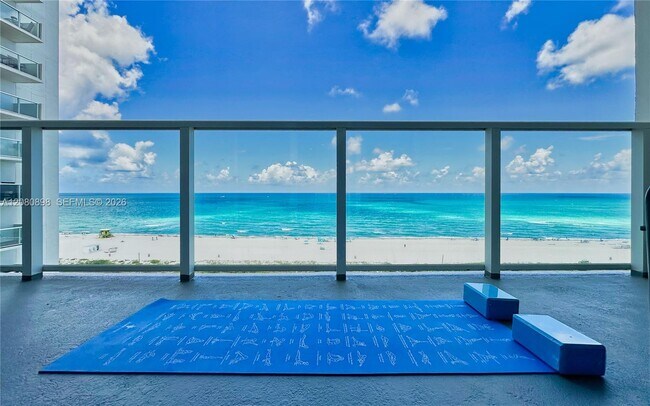 Building Photo - 5701 Collins Ave