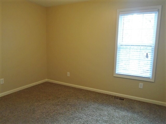 Building Photo - 276 Tanglewood Dr