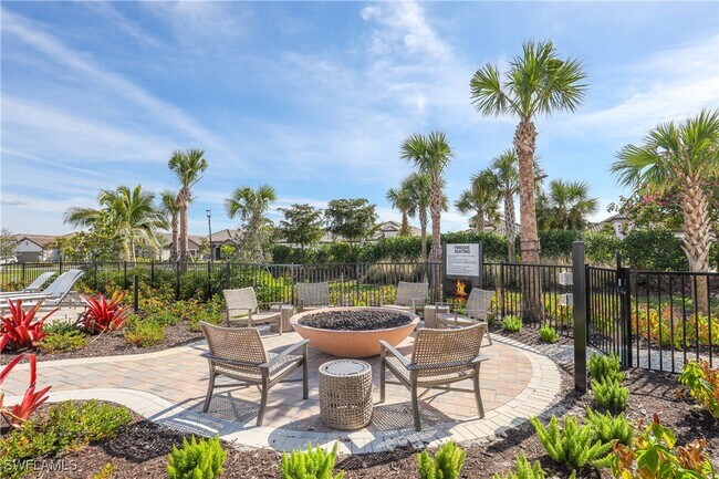 Building Photo - 15492 Rio Ponace Ct