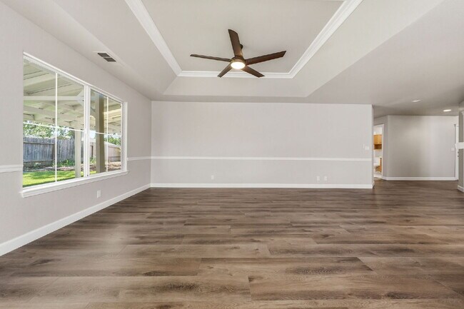 Building Photo - Executive Rental in Gold Hills