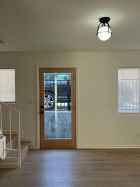 Building Photo - 1027 Coronado Terrace