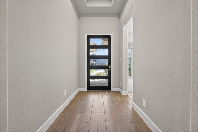 Building Photo - 15330 Legacy Pk Wy