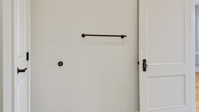 Building Photo - 341 Water St