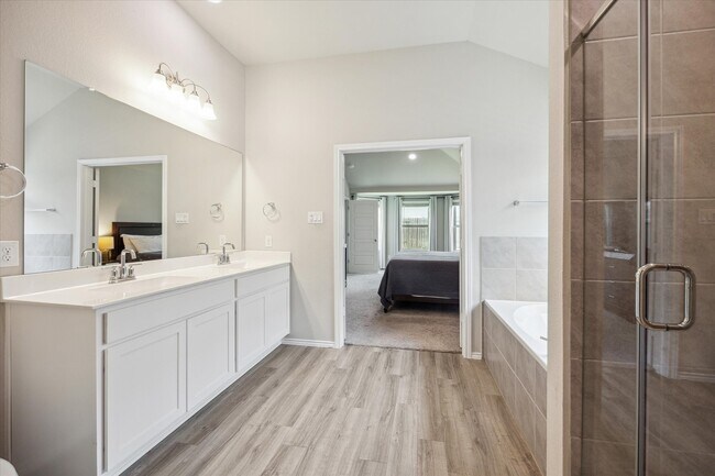 Building Photo - 6414 Fiddlewood Thicket Ln
