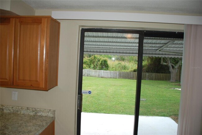 Building Photo - 1624 Springdale Dr