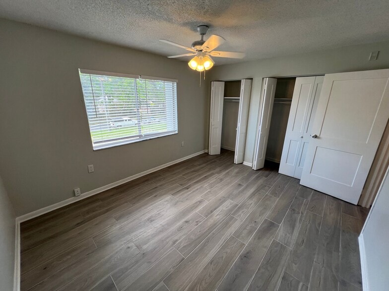Building Photo - 1 Bed/1 Bath - Unit 230