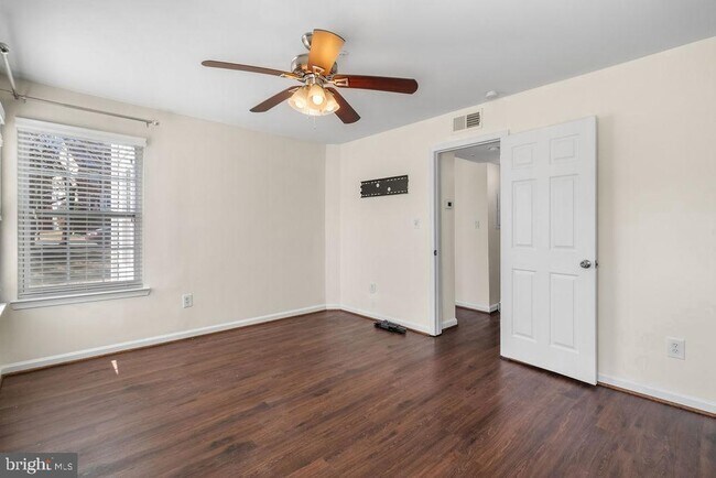 Building Photo - 14006 Vista Dr