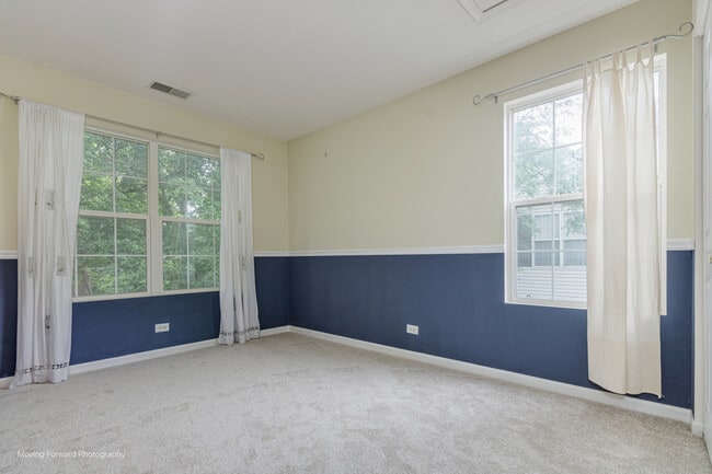 Building Photo - 2417 Stoughton Cir