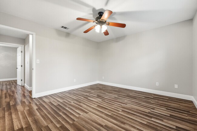 Building Photo - 266 Honeysuckle Way