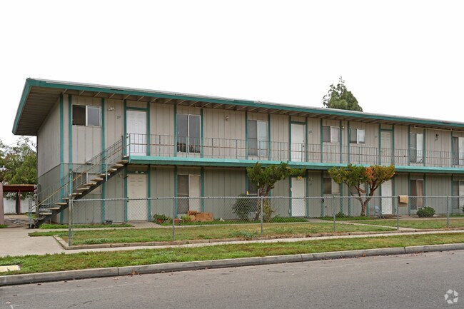 Building Photo - Sierra Pine Apartments