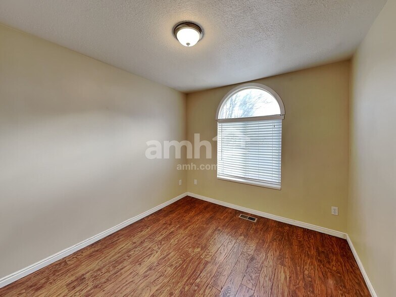 Building Photo - 120 S 1660 W