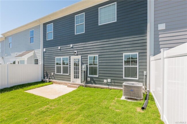 Building Photo - 4844 Wild Horse Ln