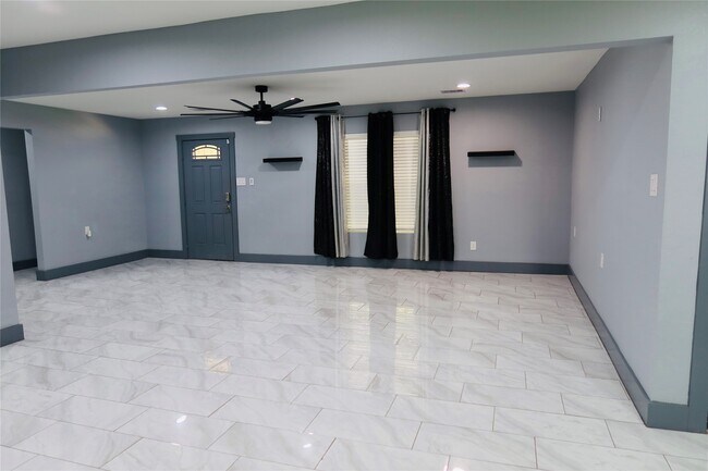 Building Photo - 13121 Unison Rd