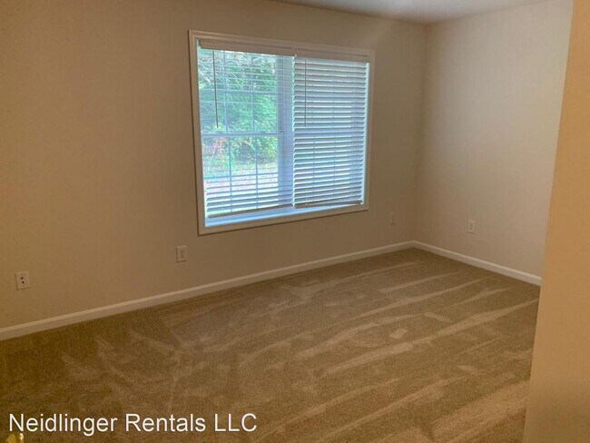 Building Photo - 3 br, 2.5 bath House - 224 Crown Court