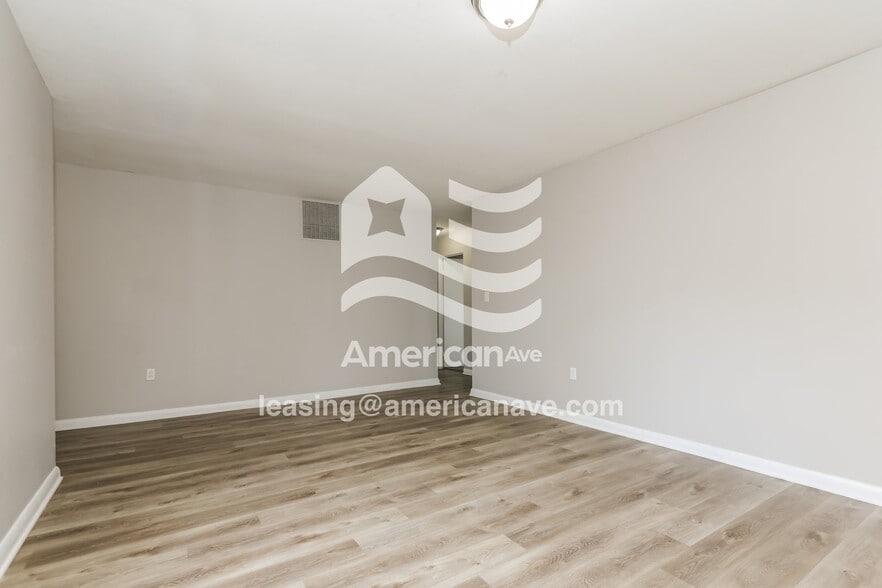 Building Photo - 3844 Lori Sue Ave