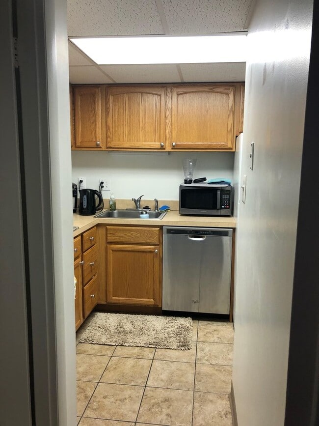 Building Photo - 620 S Franklin St