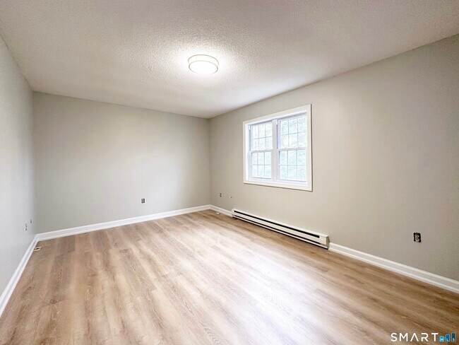 Building Photo - 203 Capewell Ave