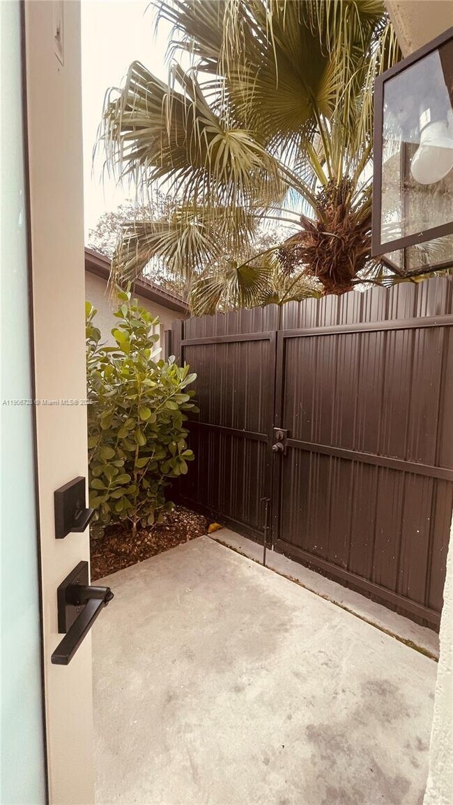 Building Photo - 14270 SW 68th St